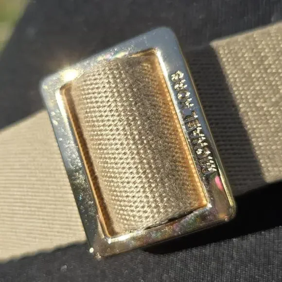 Michael Kors Pink Maisie Large Pebbled 2-in-1 Sling Pack - Picture 6 of 11